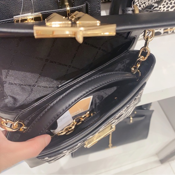 Michael Kors Cece Medium Shoulder Bag - Picture 4 of 5